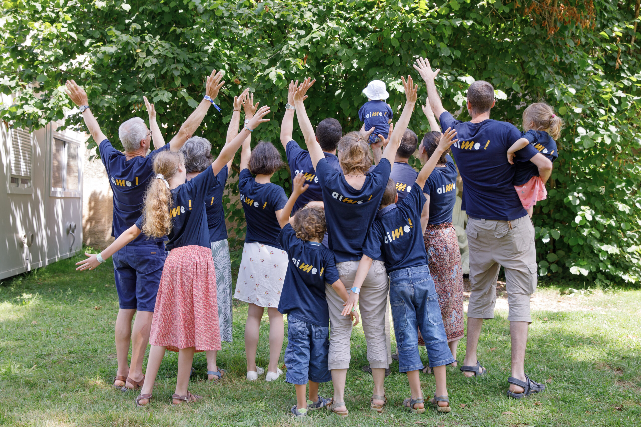 promo couples familles mission église aime joie départ enfants service